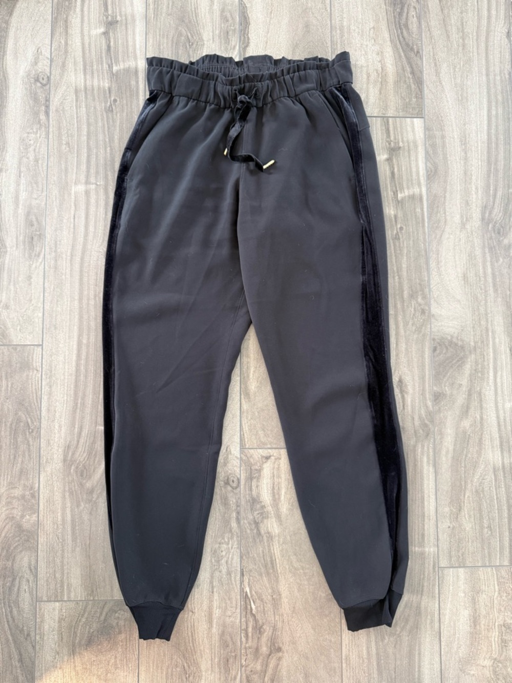 Lululemon On The Fly joggers